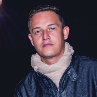 Asesor en desarrollos web y diseño gráfico, hincha del Barcelona, emprendedor y creativo.