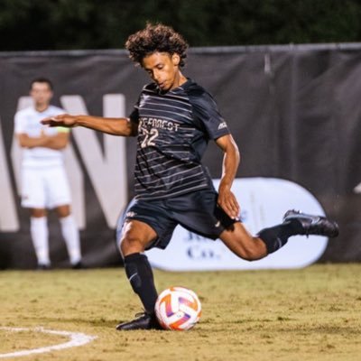 sidneyparis77's profile picture. Footballer for @wakemsoccer