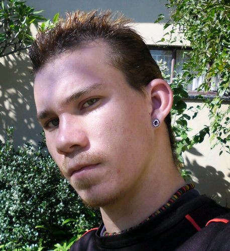 DJ890709's profile picture. Love those who hate you