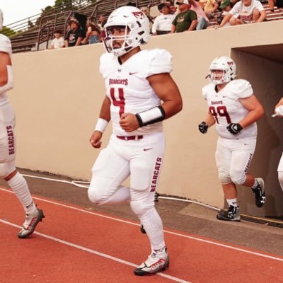 AlexRiveraIV1's profile picture. Williamette University | QB | C/O 2026