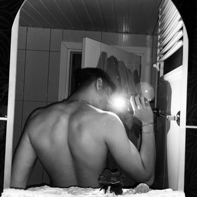 ercanaknn7's profile picture. kötü yola gider 👉 ✋🏾