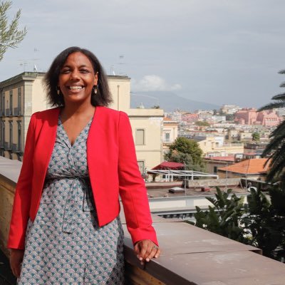 Consule générale de France pour le sud de l’Italie @franceanaples et directrice de l’Institut français à Naples @ifnapoli 🇫🇷🇮🇹 #palaisgrenoble