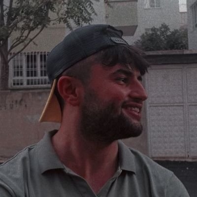 MuratTu19042581's profile picture. 