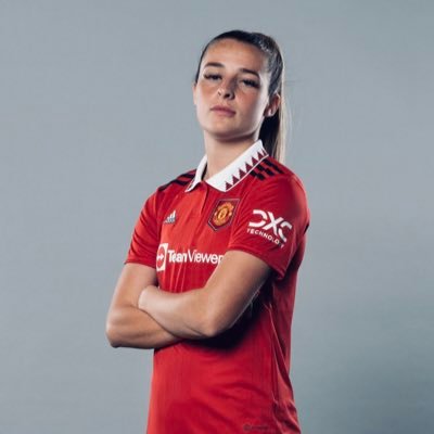 Professional Footballer @ManUtdWomen #7 @fullninetySM