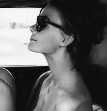 MaDorronsoro's profile picture. Mujer, decoradora, amante del yoga, los perros, las flores, los libros, los zapatos y los buenos filmes. Ya no vivo en el error!!