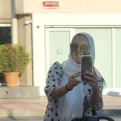 ejanbi's profile picture. الحياة نكهات مختلفة .. نختار منها ما يتناسب محيطنا و ظروفنا و احاسيسنا ..العافية و السعادة هي محيط يسخرنا الله لنصنعه بافكارنا و ارواحنا و نفعله بأيدينا