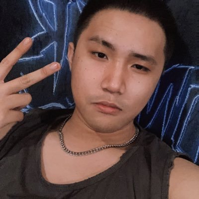 zachrrrray's profile picture.