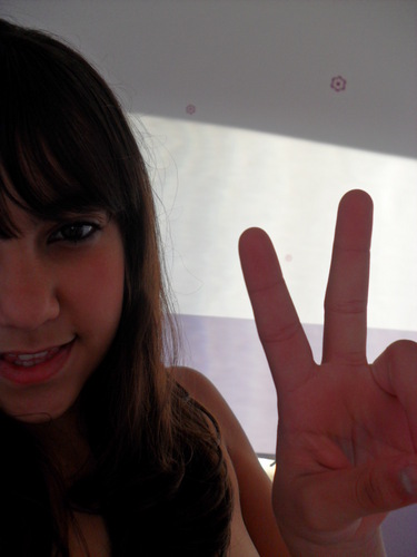 - Prazer 
Nayara tenho 13 anos ,moro em São Paulo.
Amooo Fresno,lady gaga e meus melhores amigos são o @andersongueiros @xyanvictor e @sumenezes_  *-*