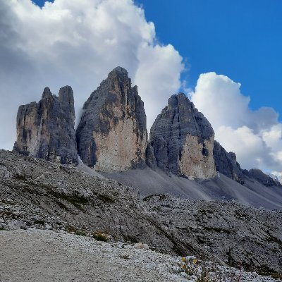 Sono un uomo atletico di 45 anni.....sposato 
In cerca di qualcosa di nuovo