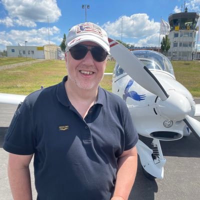 My passion is flying, technology and innovation. 🔛 That's why I support companies with #SAPCloud #IoT #digitization on their journey of digital transformation.