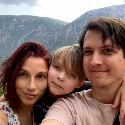Comp Sci Guy, PROud Dad, 13 y/o Vegan, Former Professional Gamer. Esports Hall Of Famer. In love w/ @thoughtrise
