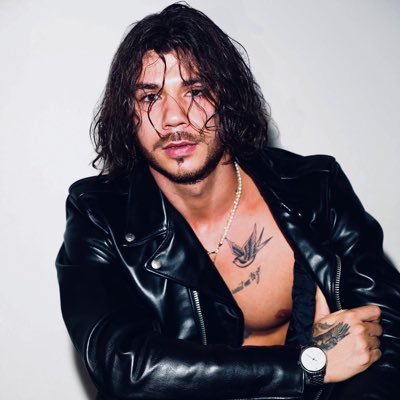 Professional Dancer / Choreographer
📺@ballandoconlestelle
📺Dancing with the stars Champion 🇧🇪 🏆 🎭 @burnthefloorofficial