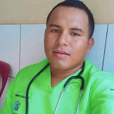 TECNICO EN ENFERMERIA
HINCHA OFICIAL DEL CLUB SPORT EMELEC