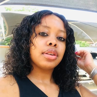 pam_shozii's profile picture. Lover of all things beautiful ✨🖤.