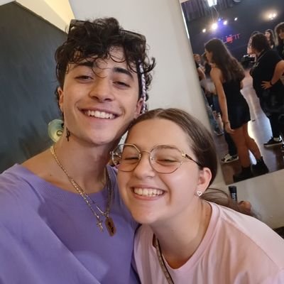 🩰.
amo i zenzonelli ciá.🤪🤍💜
bella la maglietta! cit.Turbojr💞
8/13 of le esaurite🧃// 12/27 of turbomelon🍈
