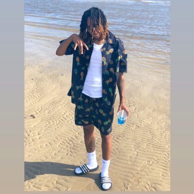 Pro 🏀, Entrepreneur ✍🏽 & Artist 🎧 Ig:Keturha_13 TikTok:Keturha_ Music:Ak22