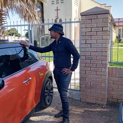 MemaniSinalo's profile picture. Manchester United❤️ & Orlando Pirates☠️ fc.