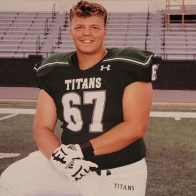 JHHS Class Of 22' 6'2 250lbs ||
Football-OL/DL || Wrestling-WT. 220 ||
Track-Shot/Disc