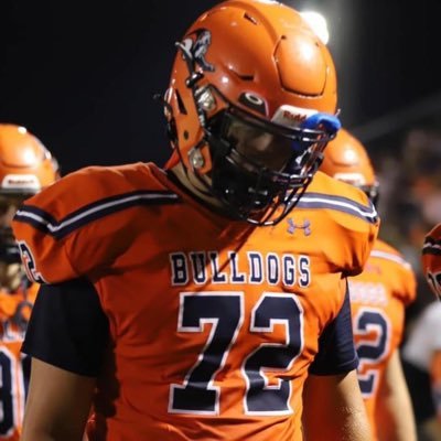 ‘25 Mahomet Seymour || LT OLine || 6’6” 285 || 3.0 GPA || Clean 265|| Bench 355|| Squat 575|| 40 5.01|| 23’ 1st all conference|| 23’ 1st All Area