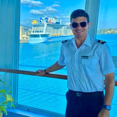 thanosarv_'s profile picture. 