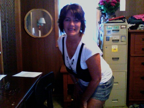 Georgeanne411's profile picture. mom,wife,& nana Love GOD, family LOVE HGTV,& ELLEN! Bring Joy 2 another, even if its just by a SMILE, or a Compliment! Show the LOVE within you & SHINE