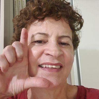 Professora aposentada 🙏, casada, mãe de três rapazes, atleticana 🐔,  eleitora e defensora do Lula ✊🏼