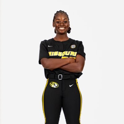 @mizzousoftball commit 🖤💛@texasglory ”go getter” #31-Extra Innings Elite 100