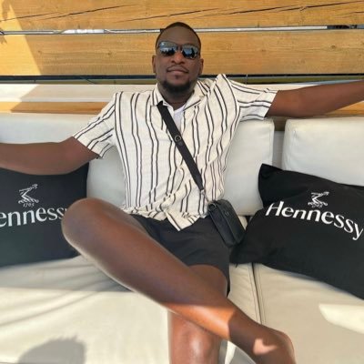 God first || Tech enthusiast || Omnia Omnibus Ubique || @Manutd faithful ❤️ || RT's are not endorsements