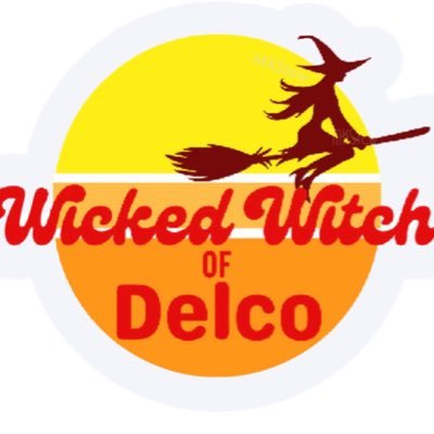 Blogger. Delco transplant but Philly born and raised. Mother. Lover of Tom Selleck, coffee, garden gnomes, and red gummie bears.