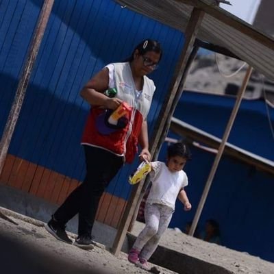 Comunicadora en la DRELM (Minedu). La educación me une a mi hija Lara. Hannah Arendt y Ángela Merkel siempre a lado de mi camino.Vamos Boys.