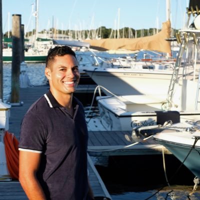 We help aspiring yacht crew with little or no experience in boating
or hospitality, begin yachting without wasting time and money!
+15YRS YACHTING EXPERIENCE