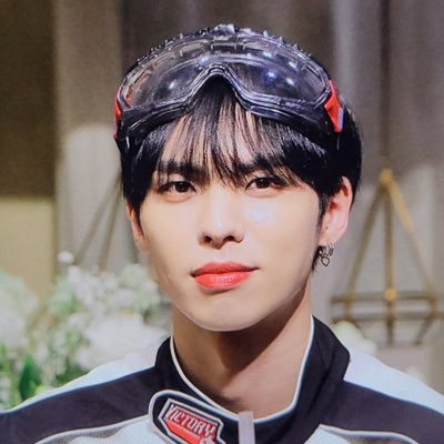fixallforcix's profile picture. new fix account #CIX ✨looking for moots and a bias✨ ~ forehead yonghee enthusiast~