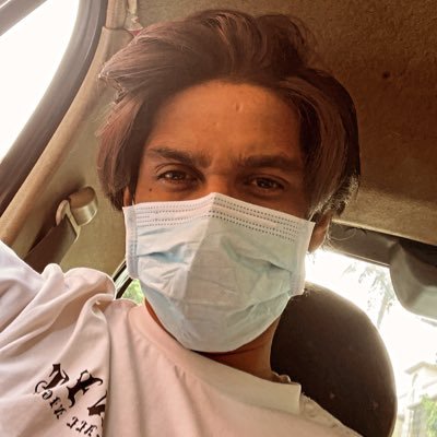 yashshah_129's profile picture. working on a dental healthcare startup that’s vertically integrated