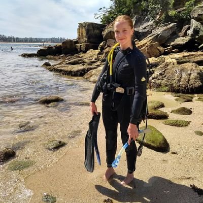 Macquarie University student studying Master's of Research 🌱🌊🐝🦠🍄