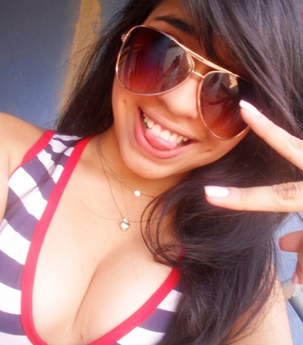 18 anos, canceriana, amor em primeiro plano, deliniador, abraço, pudim,tumblr, esmaltes,sapato,vampiros,futura engenheira