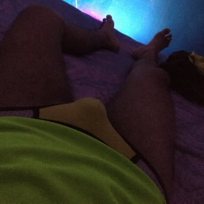 gusto por activos Dotados🍆 / aguantador y sumiso 😈😈 pasarla bien . a disfrutar