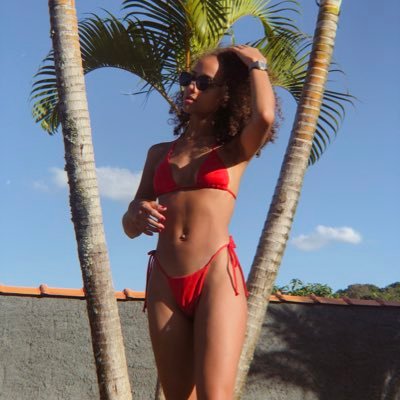 pamelabiaa's profile picture. 22🌻