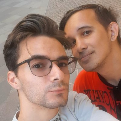 Gay Couple.
https://t.co/1Fv7lveJbi…