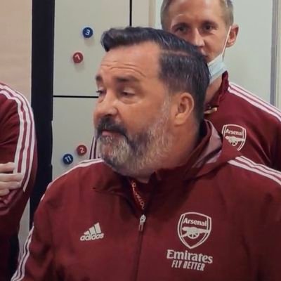 Ocehan jujur dan apa adanya setelah nonton pertandingan bola dari perspektif Gooners. Panggil aja Minbol. Aktif pas Arsenal main doang.