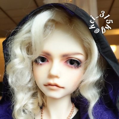 ドール＆L’＆HYDEソロ垢（かもしれない）

所持Doll
①教室MSDロック
②教室Aヘッドx13ボディ
③SDGrB HYDE

2022/4/23　HYDEドールをお迎え
10年近くぶりにドール活動ゆるーく再開。

本垢は日常系　@ume_315kg