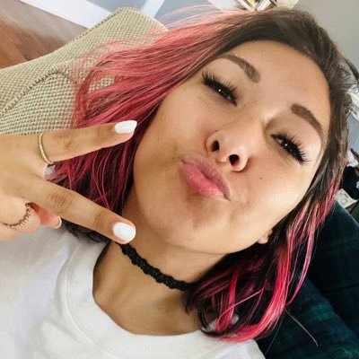 Hawaiian Twitch Streamer doing her best | She/Her | Bi | HI ✈️ TN | Kiaʻi 🏔 | Podcast @parasocialangst