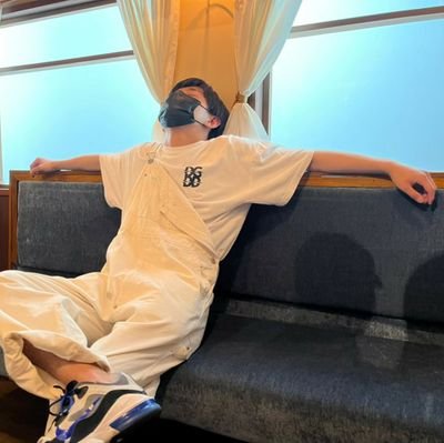 @hiro_basketlove の兼 音楽アカウントです
The houseのリビングにいたり
amazarashiとセカオワのANTI-HEROから来てます。
言葉を取り戻せ。
R.A.I.N.S 20190201~
LOVERです。