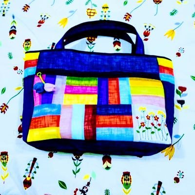 JanetLeetweets's profile picture. 