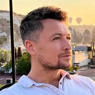 pickledshark's profile picture. Founder @freshstoreapp ✌️