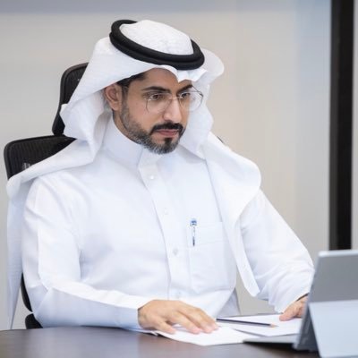 مستثمر ومستشار في عدة قطاعات|حاصل على جائزة فوربس كأفضل رائد أعمال| مهتم في قطاع المنشآت الصغيرة والمتوسطة| أنشر المعرفة في الاقتصاد والصناعة والخدمات اللوجستية