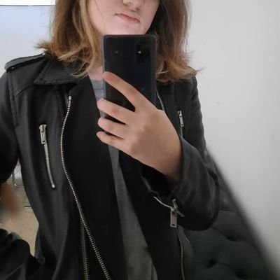 20 años
Estudiante de Medicina 🩺🏥
24/11/2004
♐️
INFJ
🏳️🌈