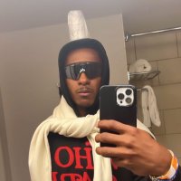 Dee (@deestroying) 's Twitter Profile