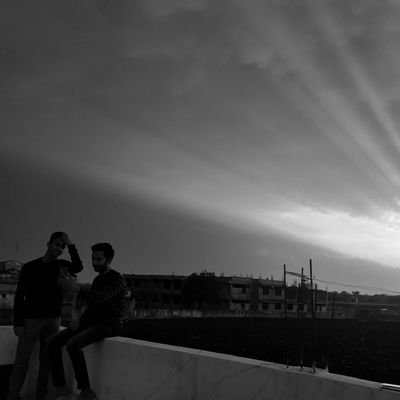 Nick23122000's profile picture. Being stupid