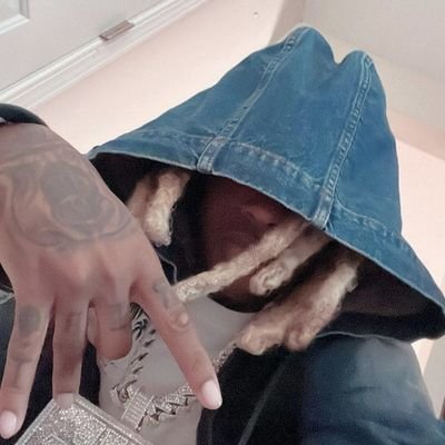 lionmind468's profile picture. ONLYTHEFAMILY🦅