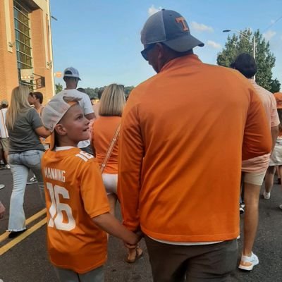 The road goes on forever, but the party never ends.
OlllllllO
VOLS, COWBOYS, RED SOX